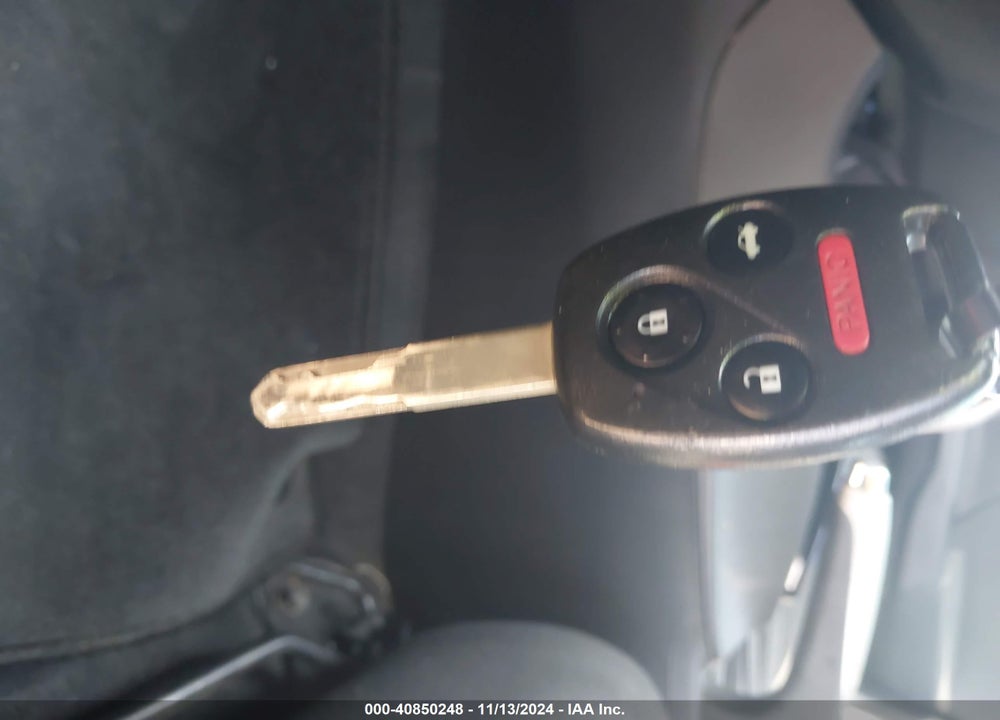 2013 HONDA CIVIC LX VIN: 19XFB2F57DE251596