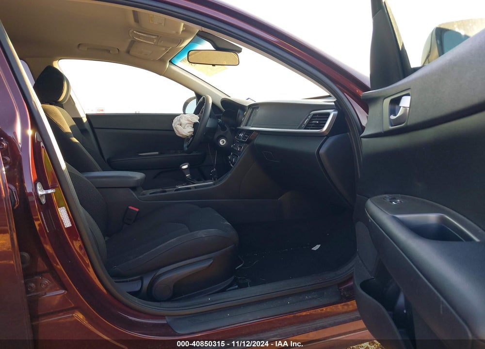 2019 KIA OPTIMA LX VIN: 5XXGT4L30KG378274