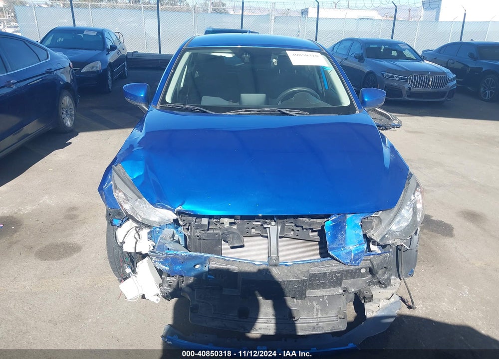 2020 TOYOTA YARIS LE VIN: 3MYDLBJV0LY702197