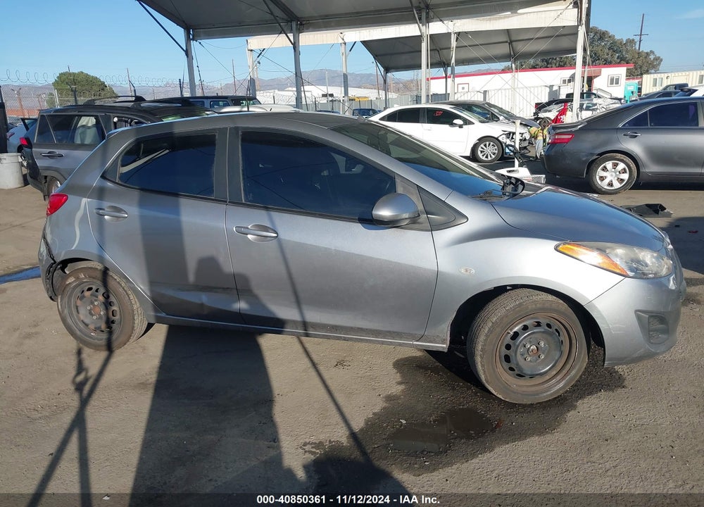 2013 MAZDA 2 SPORT VIN: JM1DE1KZ0D0164603
