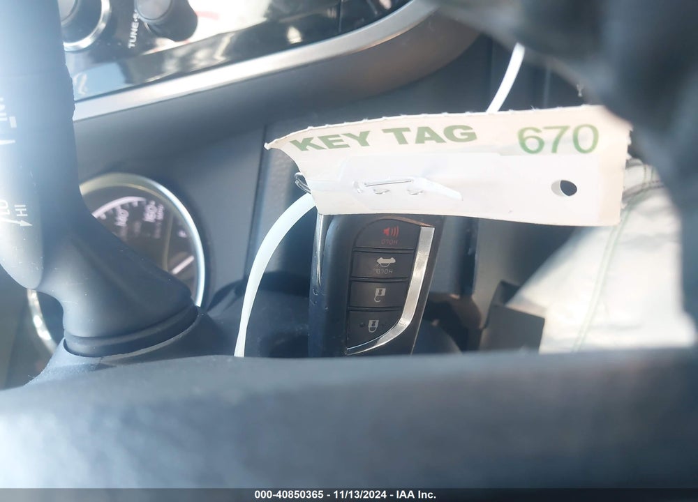 2020 TOYOTA CAMRY SE VIN: 4T1G11AK1LU397793