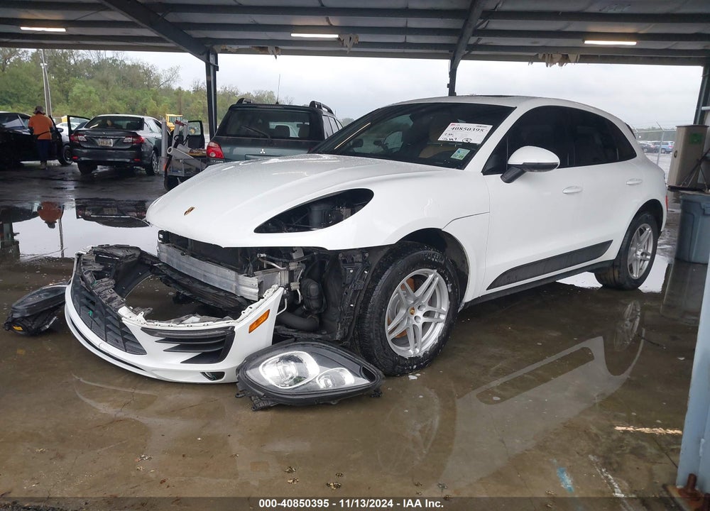 2017 PORSCHE MACAN VIN: WP1AA2A58HLB02243
