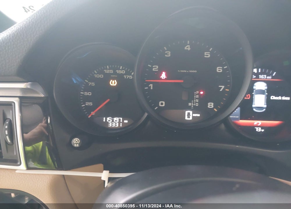 2017 PORSCHE MACAN VIN: WP1AA2A58HLB02243