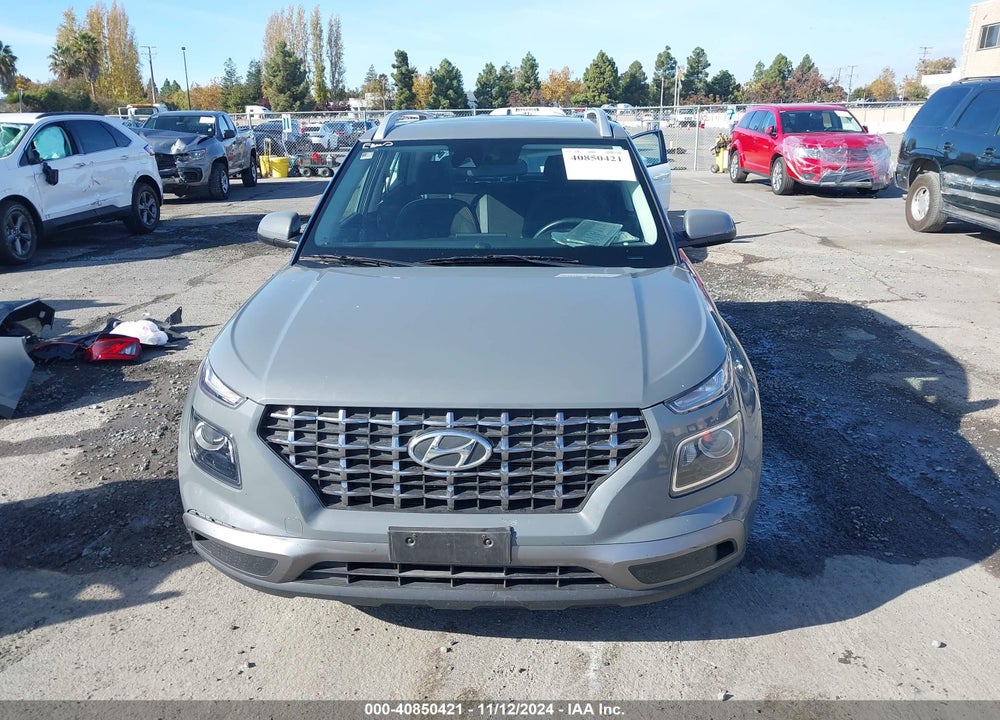2020 HYUNDAI VENUE SEL VIN: KMHRC8A37LU024715