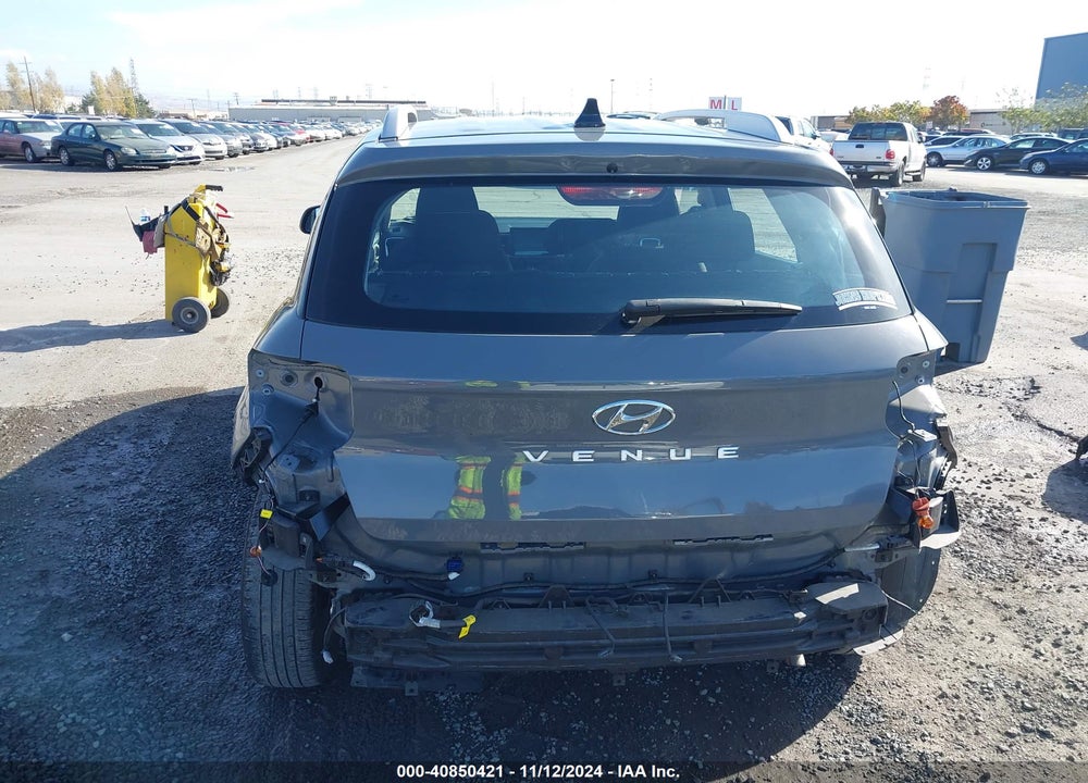 2020 HYUNDAI VENUE SEL VIN: KMHRC8A37LU024715