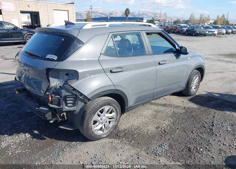 2020 HYUNDAI VENUE SEL VIN: KMHRC8A37LU024715