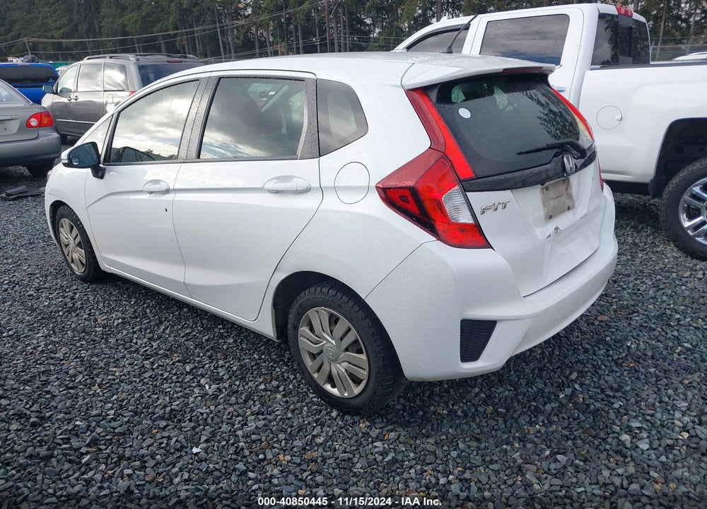 2015 HONDA FIT LX VIN: 3HGGK5H55FM743931