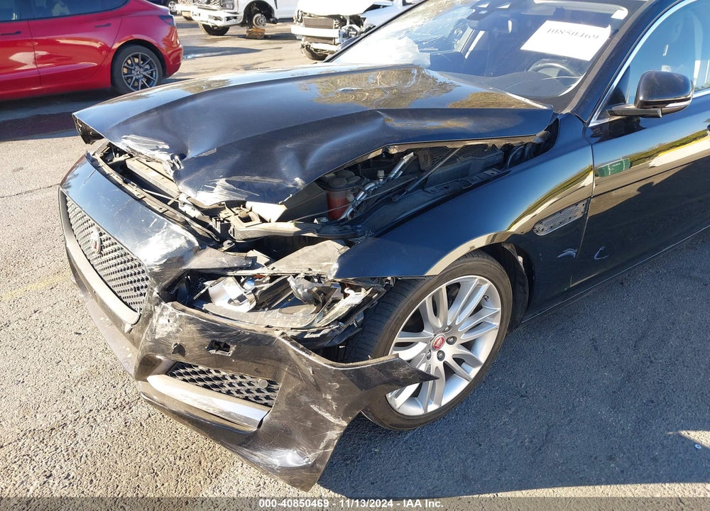 2016 JAGUAR XF 35T PRESTIGE VIN: SAJBE4BV7GCY02923