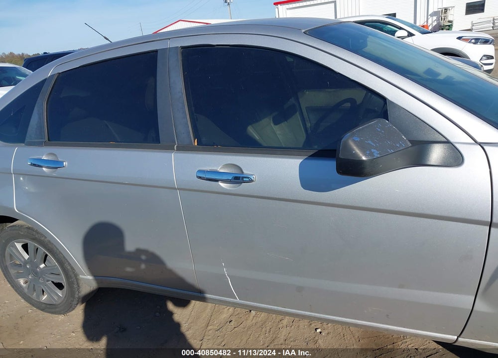2010 FORD FOCUS SEL VIN: 1FAHP3HN7AW266815