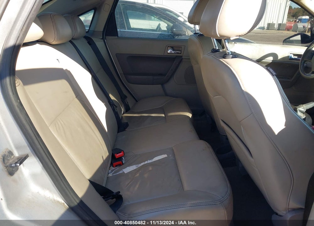 2010 FORD FOCUS SEL VIN: 1FAHP3HN7AW266815
