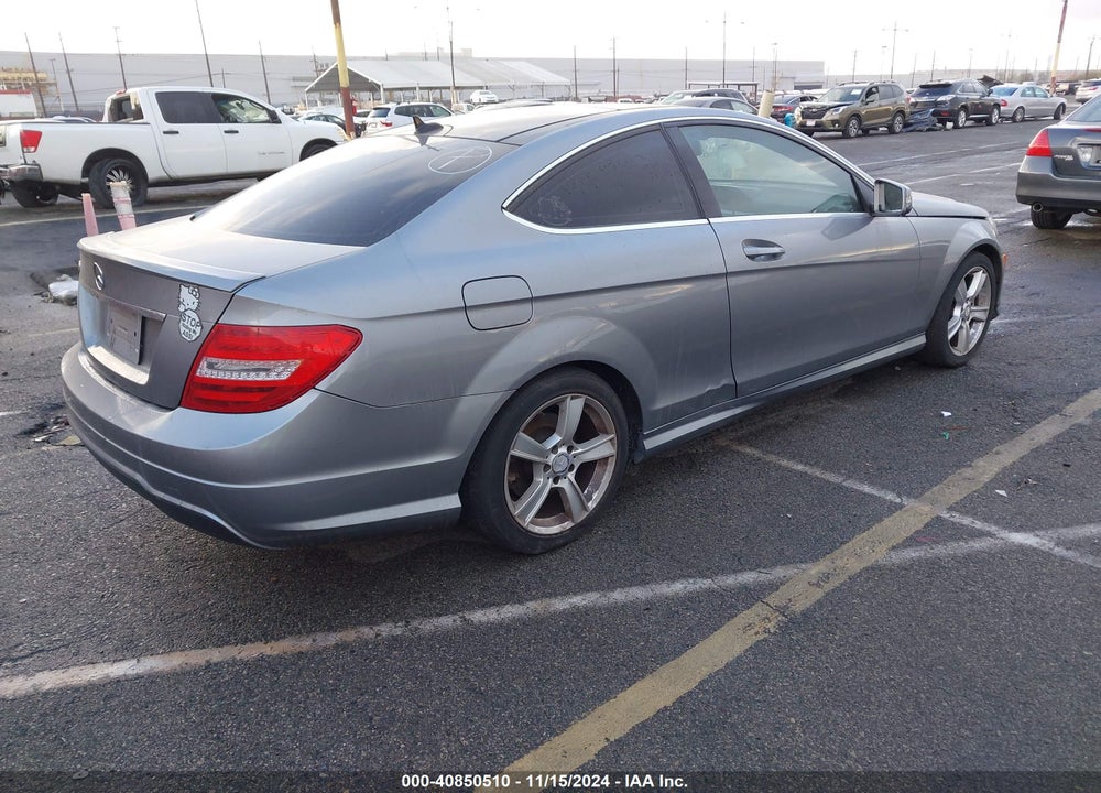 2015 MERCEDES-BENZ C 250 VIN: WDDGJ4HB0FG371741