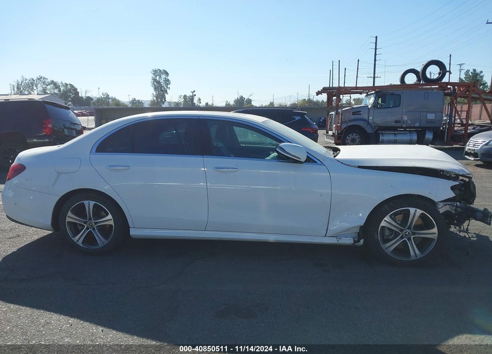2019 MERCEDES-BENZ E 300 VIN: WDDZF4JB7KA589144
