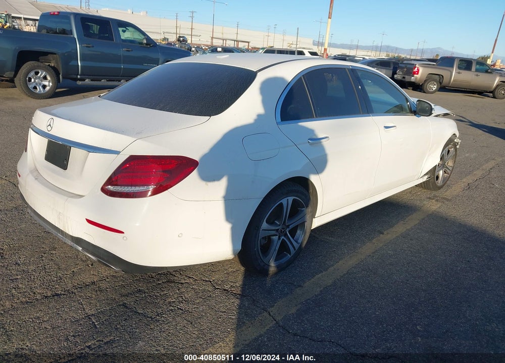 2019 MERCEDES-BENZ E 300 VIN: WDDZF4JB7KA589144