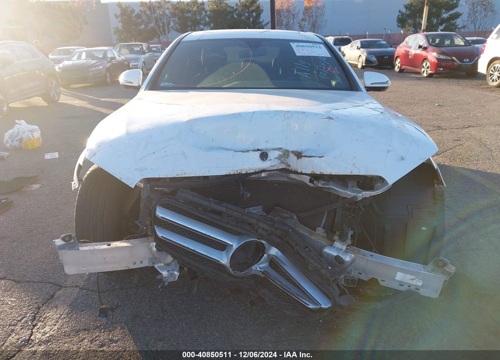 2019 MERCEDES-BENZ E 300 VIN: WDDZF4JB7KA589144