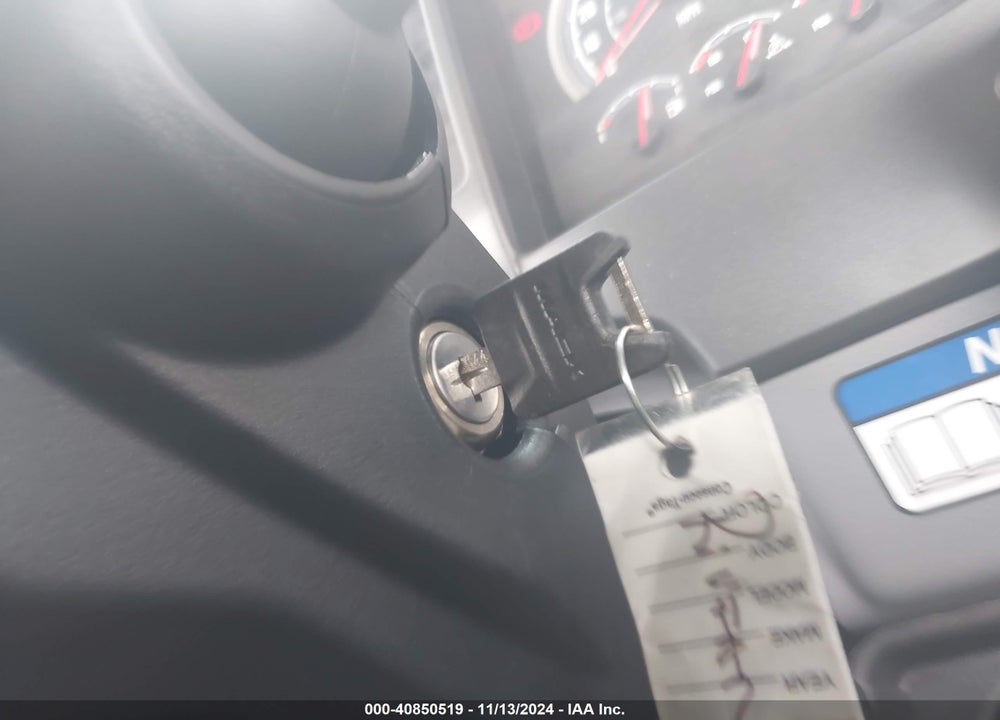 2023 MACK MD VIN: 1M2MDBAA2PS009401
