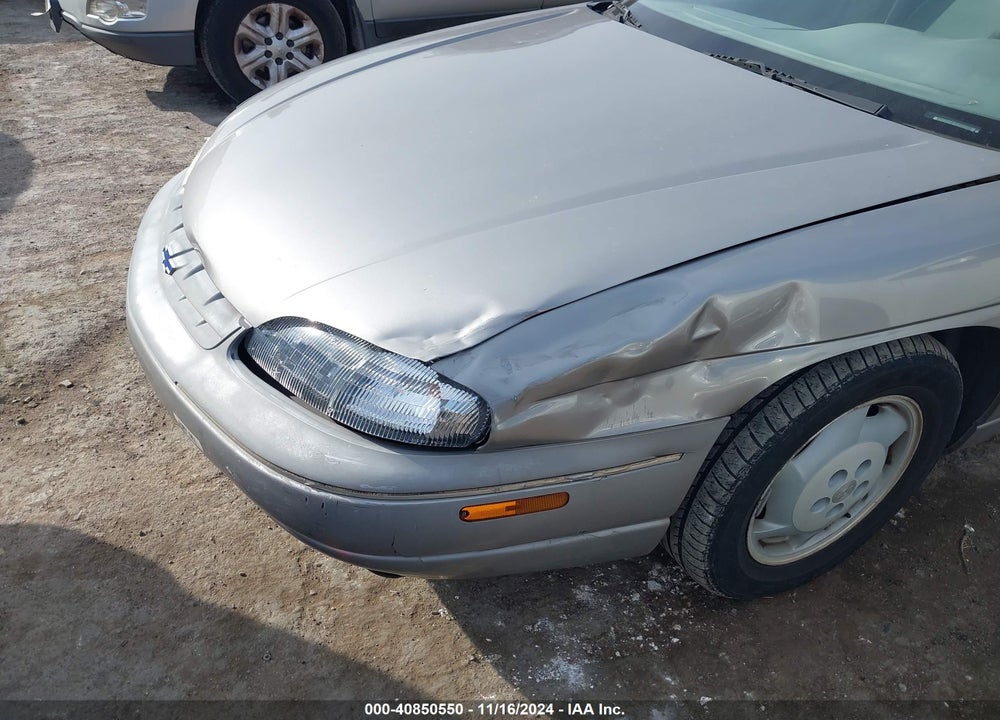 1996 CHEVROLET LUMINA VIN: 2G1WL52M5T1125527