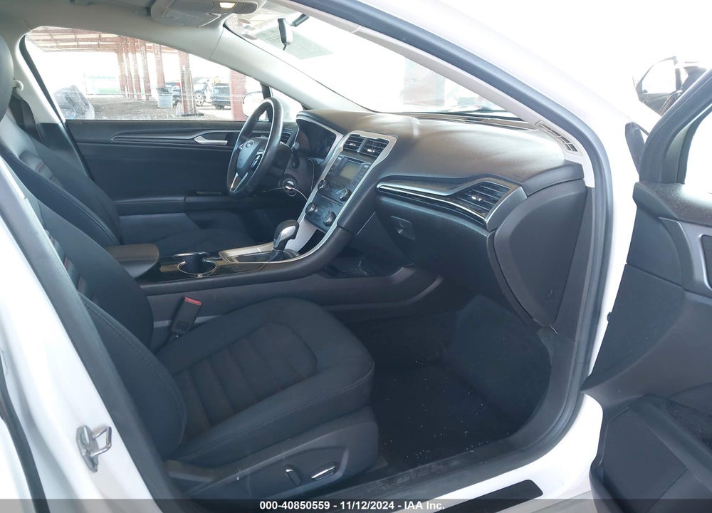 2016 FORD FUSION SE VIN: 3FA6P0HD1GR119446