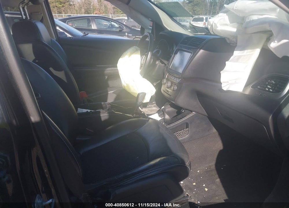 2018 DODGE JOURNEY CROSSROAD AWD VIN: 3C4PDDGG7JT388295