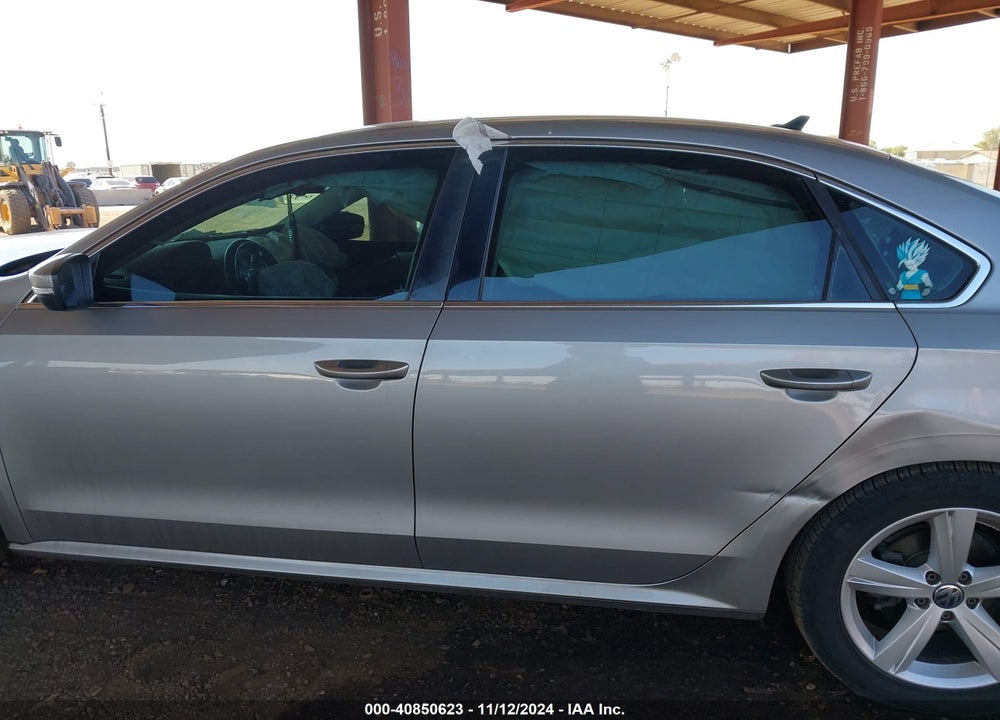 2013 VOLKSWAGEN PASSAT 2.5L SE VIN: 1VWBP7A31DC121076