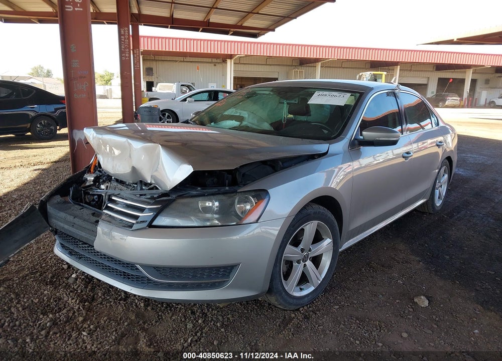 2013 VOLKSWAGEN PASSAT 2.5L SE VIN: 1VWBP7A31DC121076