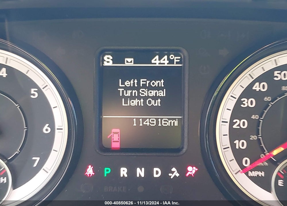 2019 RAM 1500 CLASSIC EXPRESS 4X2 5'7 BOX VIN: 1C6RR6KG8KS602508
