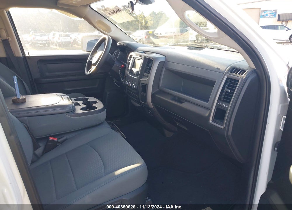 2019 RAM 1500 CLASSIC EXPRESS 4X2 5'7 BOX VIN: 1C6RR6KG8KS602508