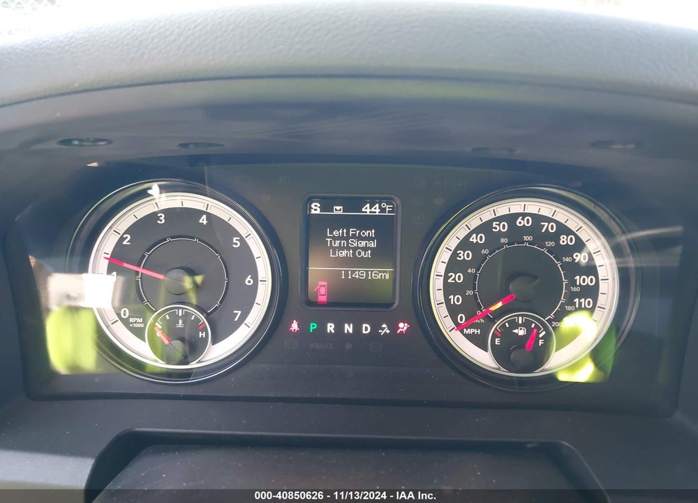 2019 RAM 1500 CLASSIC EXPRESS 4X2 5'7 BOX VIN: 1C6RR6KG8KS602508