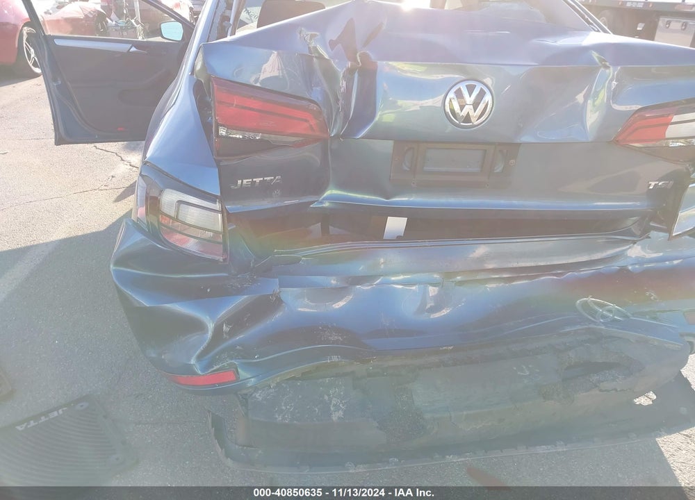 2017 VOLKSWAGEN JETTA 1.4T S VIN: 3VW2B7AJ3HM255962