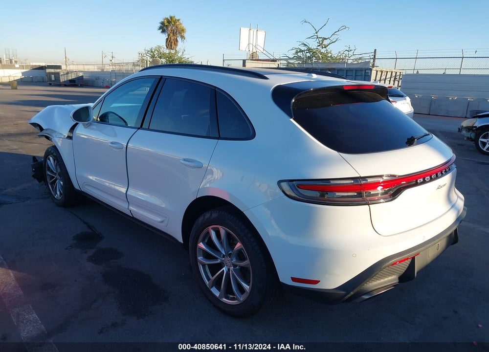 2022 PORSCHE MACAN VIN: WP1AA2A5XNLB07407