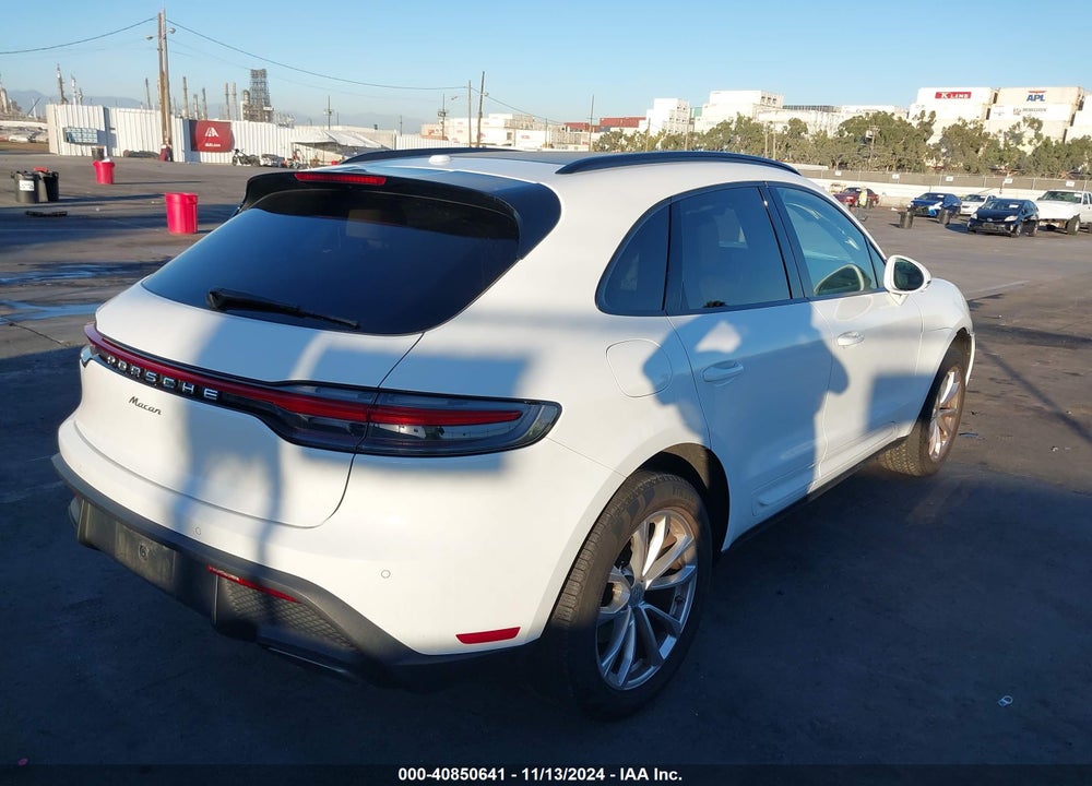 2022 PORSCHE MACAN VIN: WP1AA2A5XNLB07407
