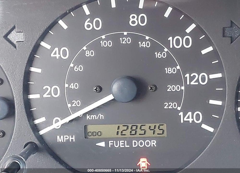 2001 TOYOTA CAMRY LE VIN: JT2BG22K610606699
