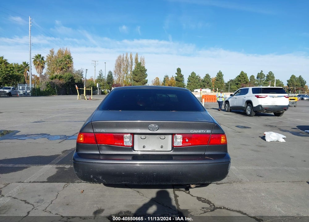 2001 TOYOTA CAMRY LE VIN: JT2BG22K610606699