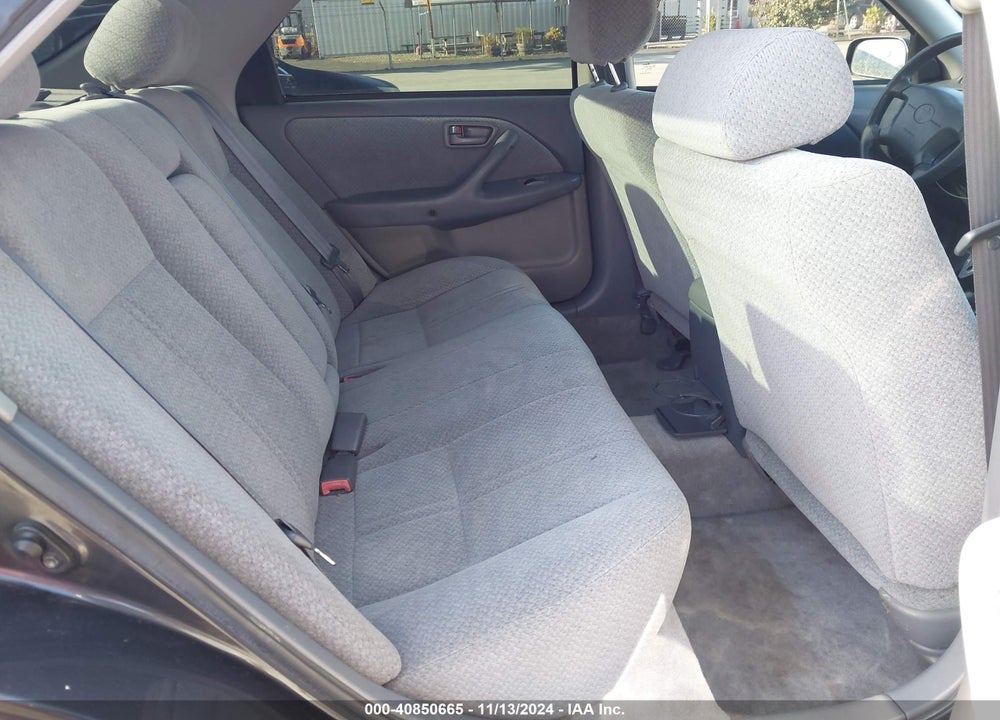 2001 TOYOTA CAMRY LE VIN: JT2BG22K610606699