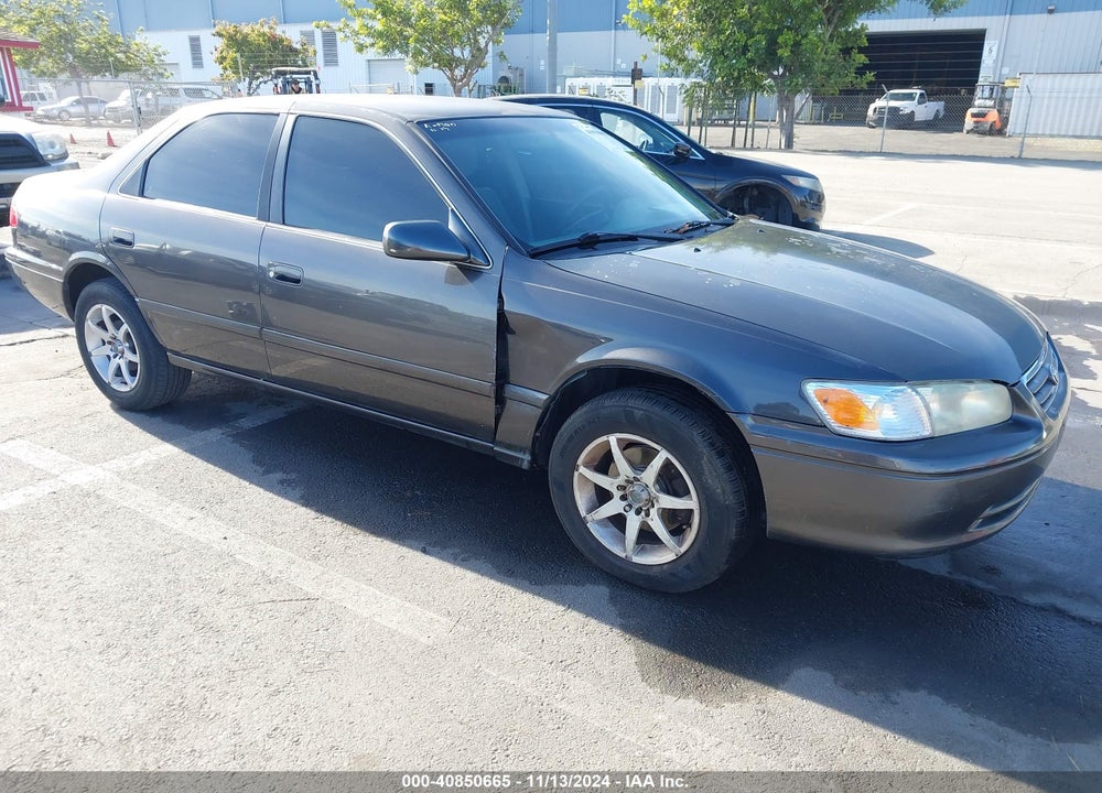 2001 TOYOTA CAMRY LE VIN: JT2BG22K610606699