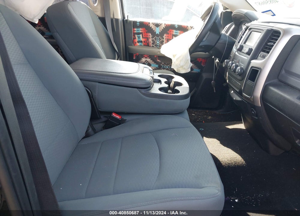 2017 RAM 1500 SLT 4X2 6'4 BOX VIN: 1C6RR6GG9HS707916