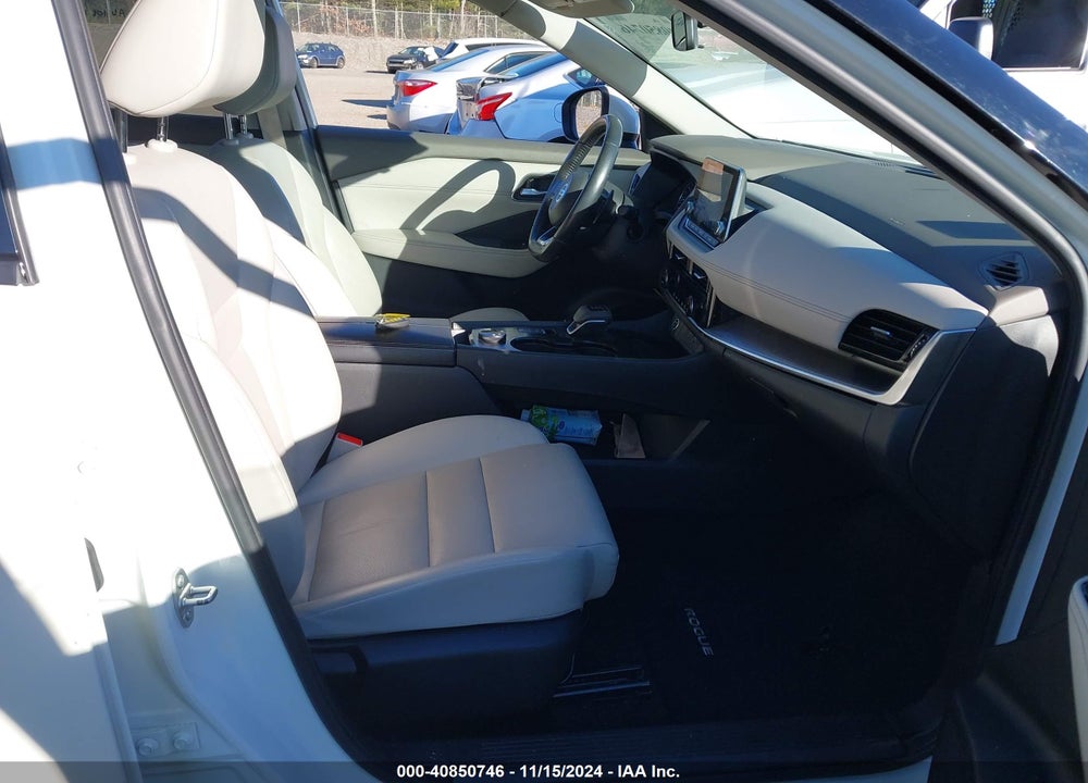 2021 NISSAN ROGUE SV INTELLIGENT AWD VIN: JN8AT3BB0MW204770