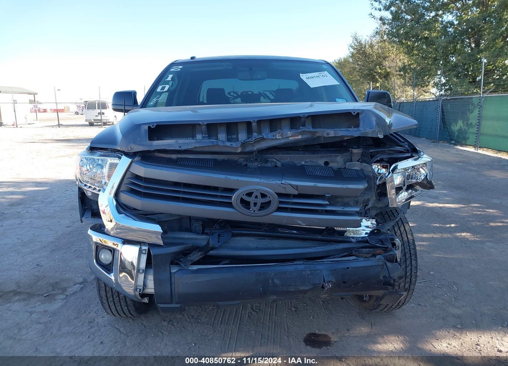 2014 TOYOTA TUNDRA SR5 5.7L V8 VIN: 5TFEY5F16EX158658