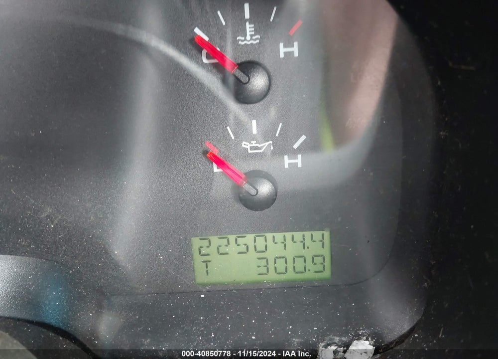 2007 FORD F-150 STX/XL/XLT VIN: 1FTRF12217NA49036