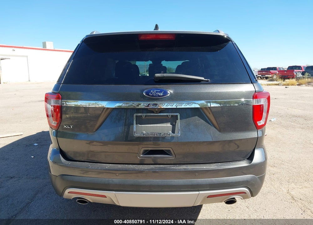 2017 FORD EXPLORER XLT VIN: 1FM5K7D88HGC22051