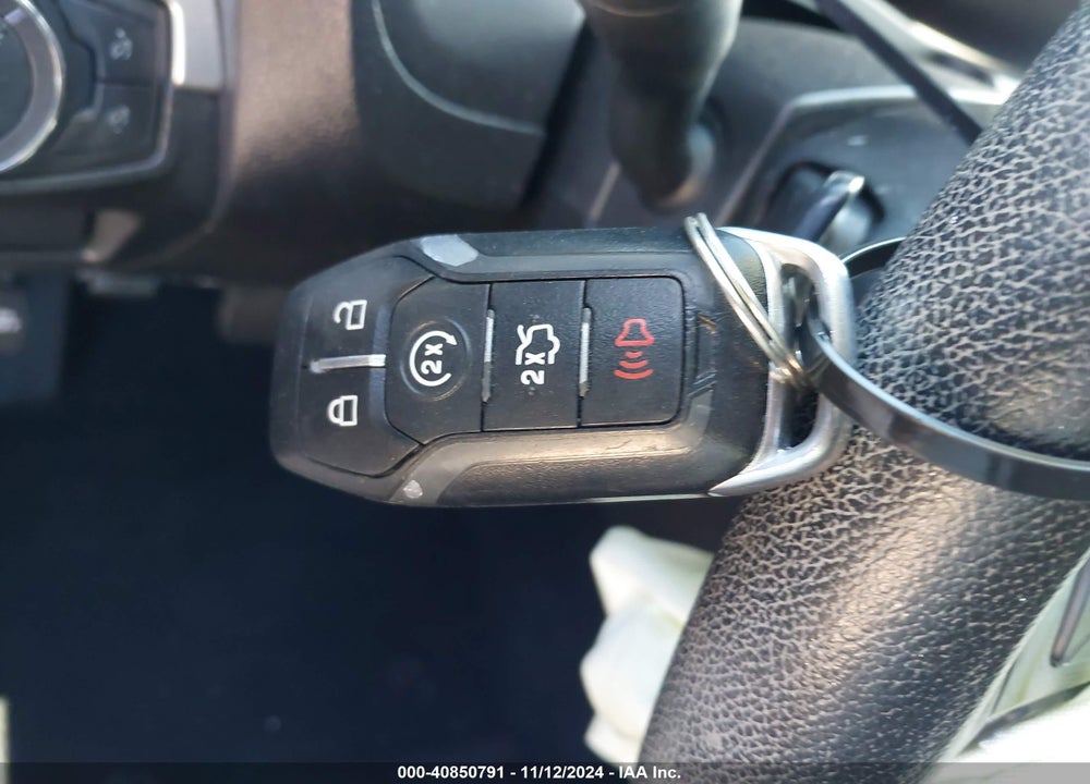 2017 FORD EXPLORER XLT VIN: 1FM5K7D88HGC22051
