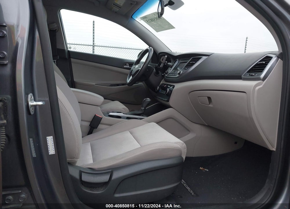 2016 HYUNDAI TUCSON SPORT VIN: KM8J3CA25GU205860