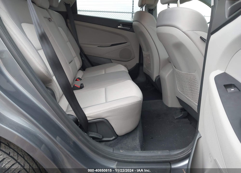 2016 HYUNDAI TUCSON SPORT VIN: KM8J3CA25GU205860