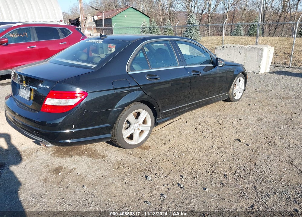 2011 MERCEDES-BENZ C 300 LUXURY 4MATIC/SPORT 4MATIC VIN: WDDGF8BB3BR147301
