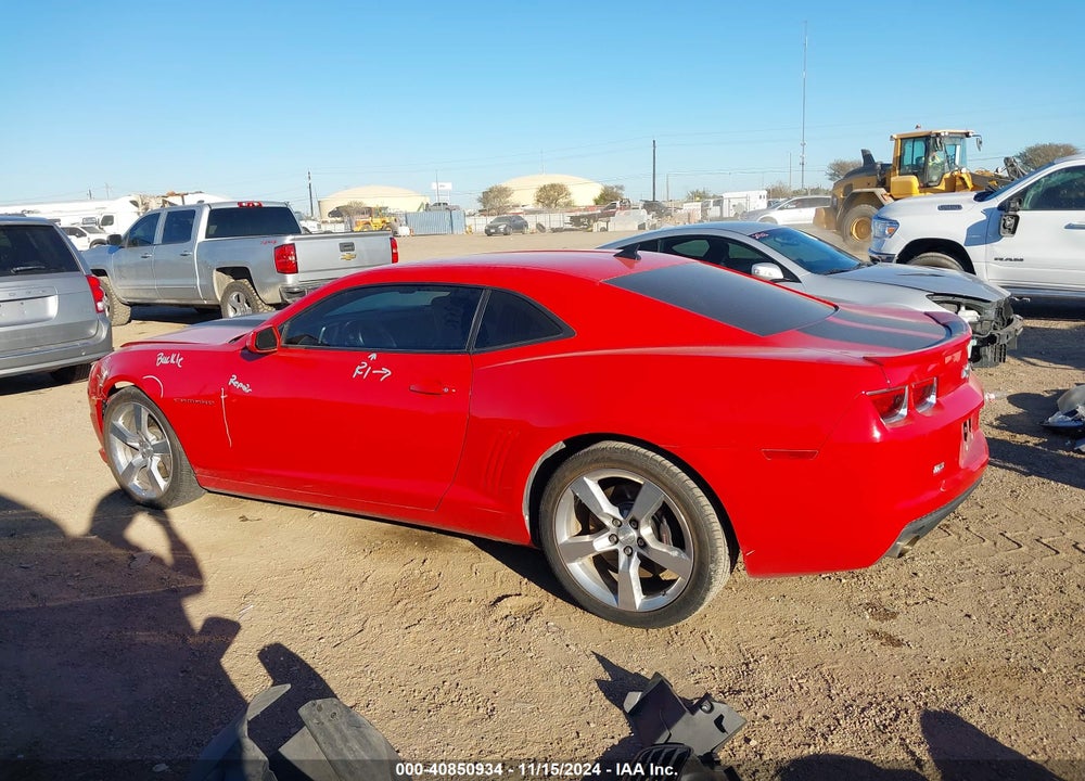 2011 CHEVROLET CAMARO 2SS VIN: 2G1FT1EW8B9177756