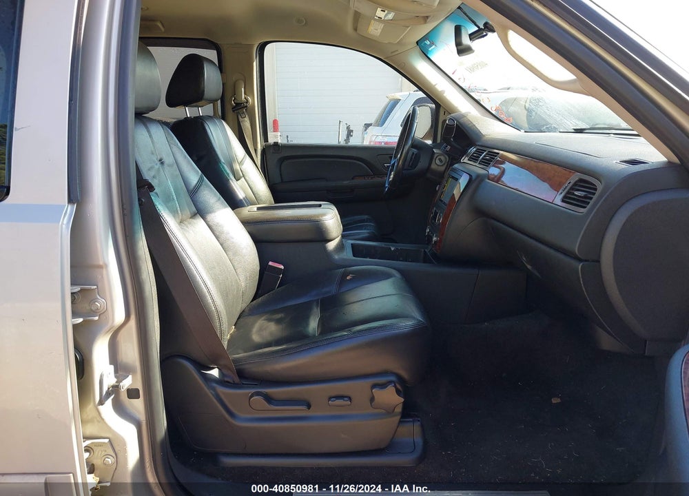 2008 CHEVROLET TAHOE LT VIN: 1GNFK13078J121465