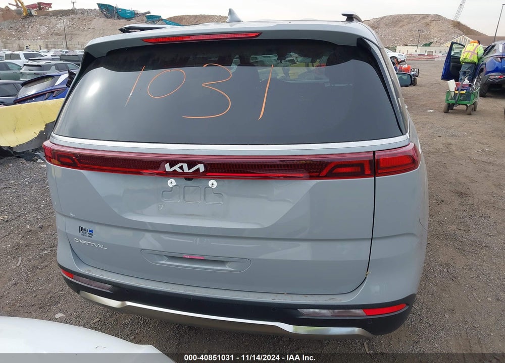 2024 KIA CARNIVAL MPV SX VIN: KNDNE5H36R6366994