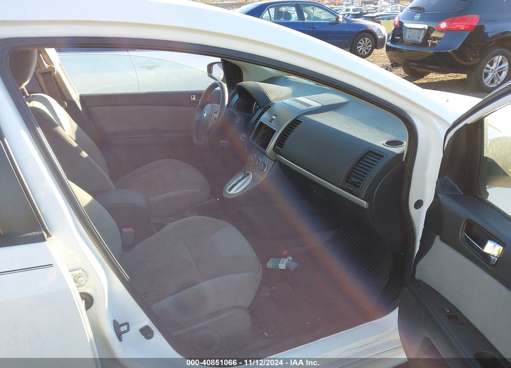 2011 NISSAN SENTRA 2.0SR VIN: 3N1AB6AP6BL711028