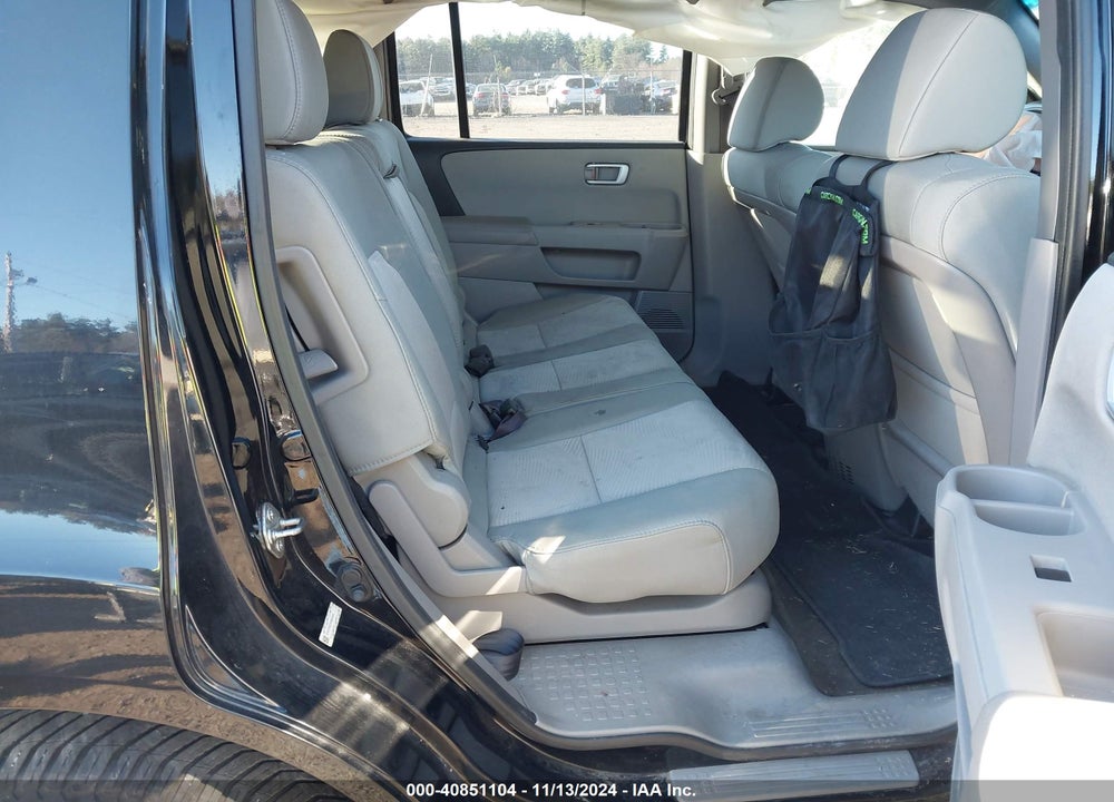 2015 HONDA PILOT VIN: 5FNYF4H23FB044468