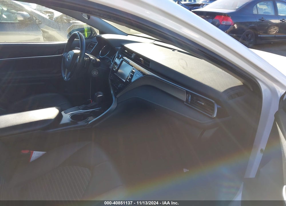 2019 TOYOTA CAMRY SE VIN: 4T1B11HK5KU273671