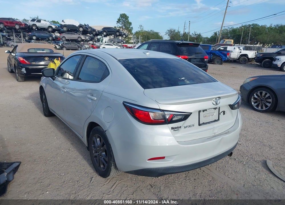 2019 TOYOTA YARIS LE VIN: 3MYDLBYV8KY515746